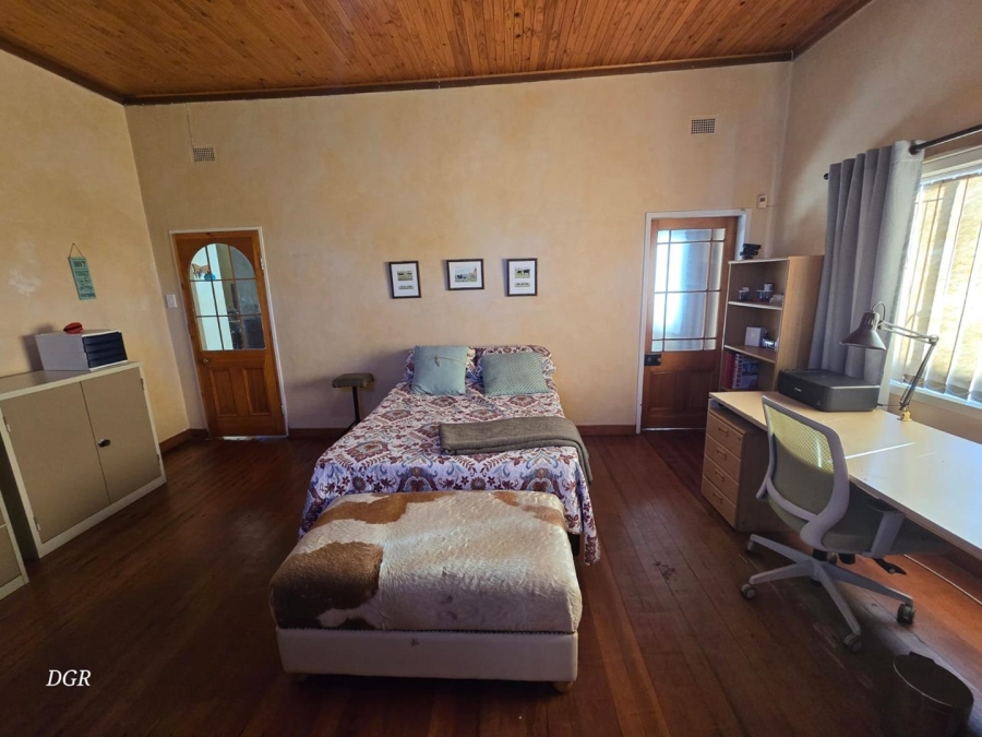 4 Bedroom Property for Sale in Herlear Northern Cape